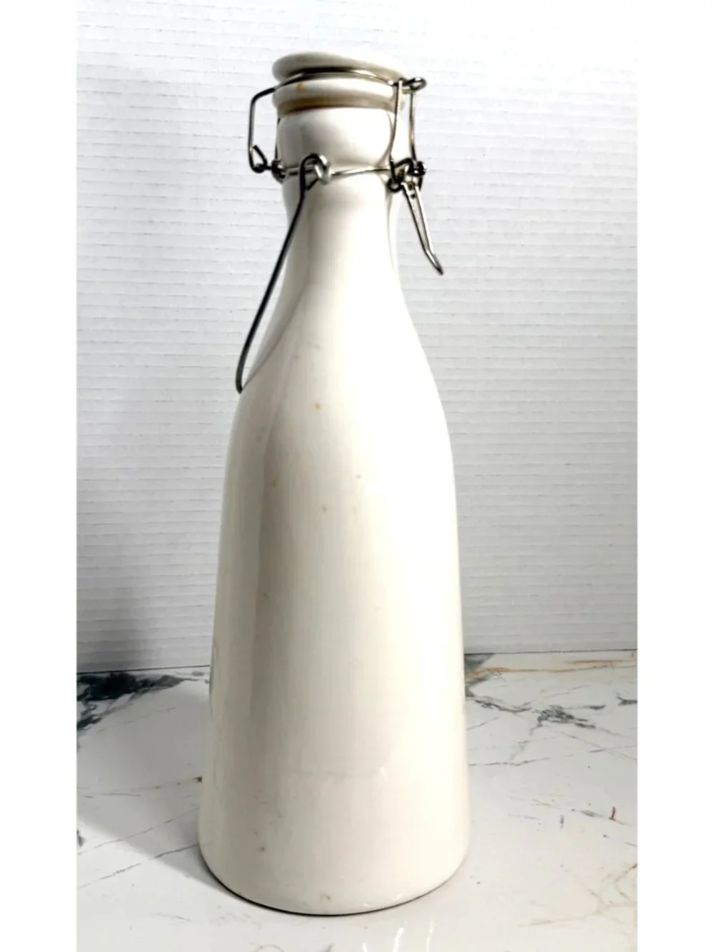 Vintage White Ceramic Milk Bottle Swing Top Wire Bale Lid Farmhouse Decor 12